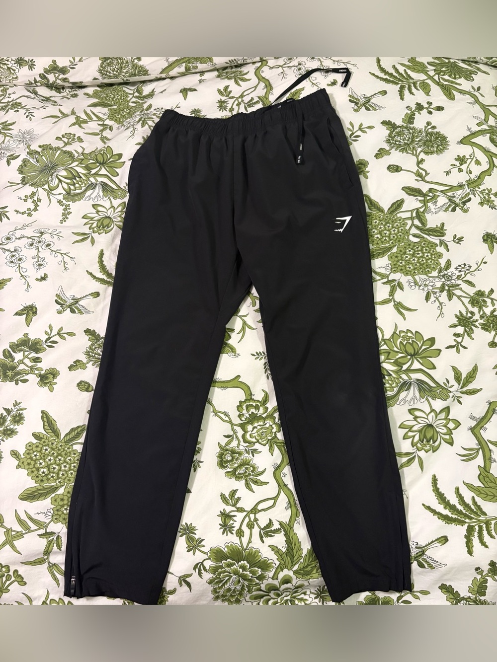 Gymshark Black Menβs Jogger Pants with Subtle Logo